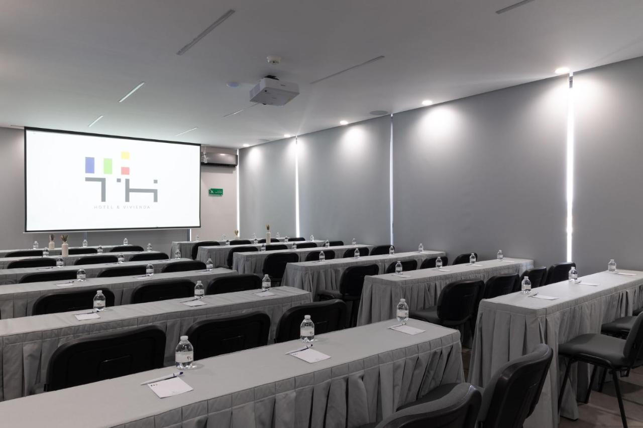 Th Hotel & Vivienda Tepatitlan de Morelos Ngoại thất bức ảnh